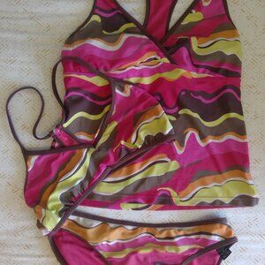 Three piece ATHLETA swimsuit with mult-color print M Tankini, sports bra, bottom